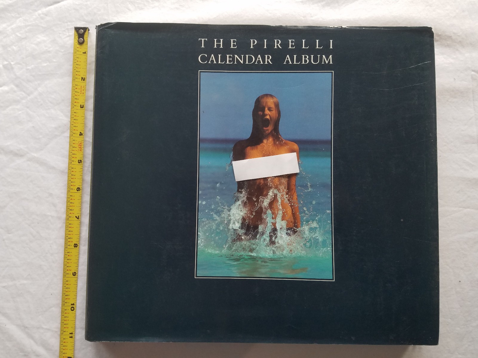 The PIRELLI CALENDAR ALBUM Hardcover Tires/Italian/Italy 1988