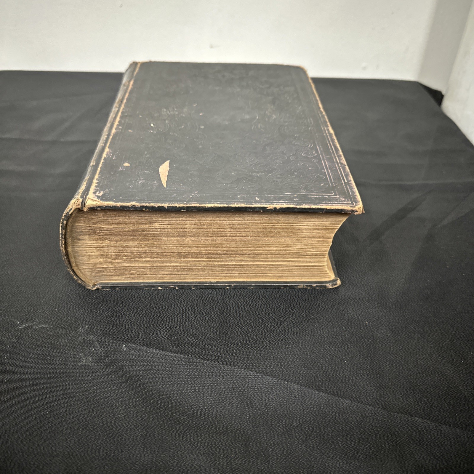 Rare 1800s BIBLE NEW YORK AMERICAN BIBLE SOCIETY 1846 Black Leather Vintage