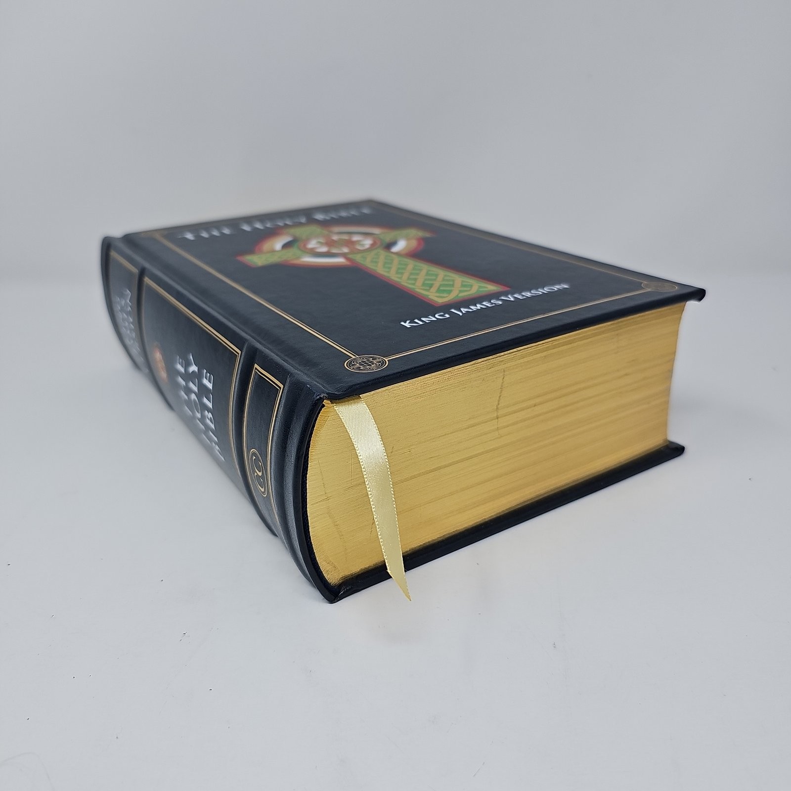 Canterbury Classics The Holy Bible King James Version Black Hardcover Gold Edges