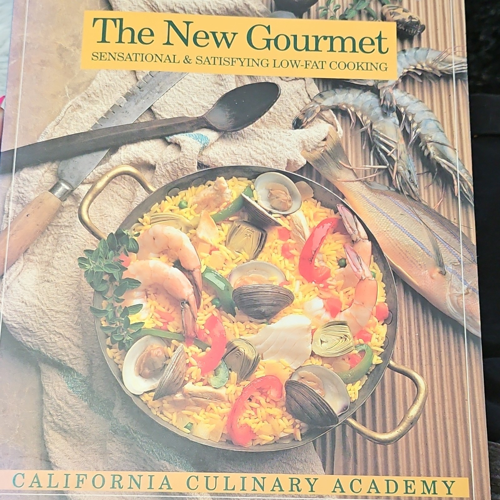 The New Gourmet Low-Fat Cooking Mary Harrison Carroll HC Illus CCA 1994