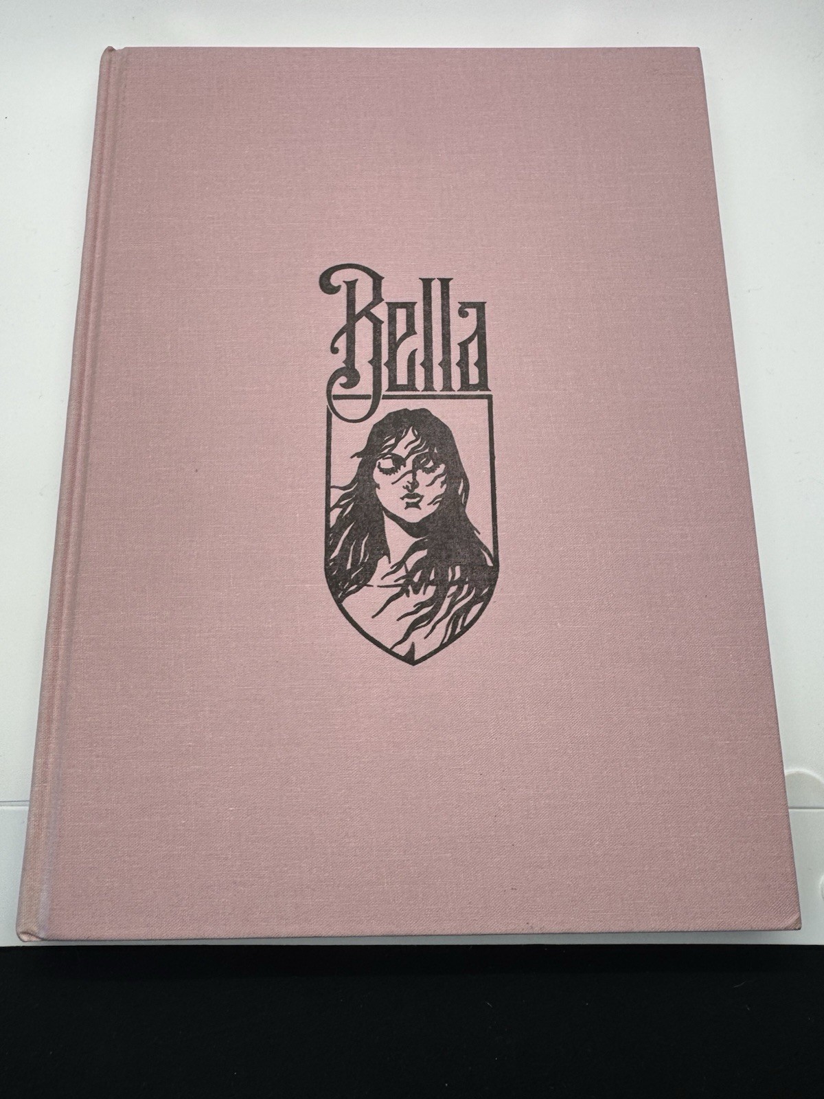 BELLA – Hardcover