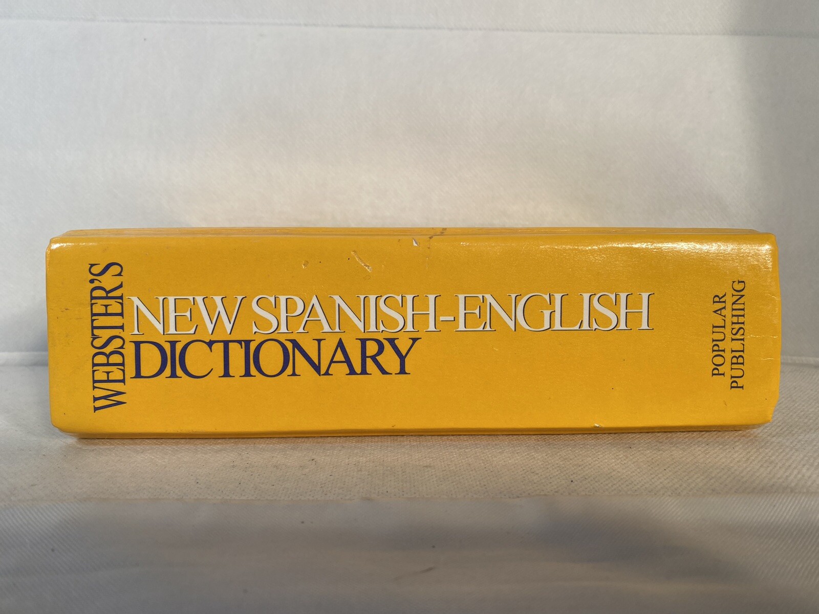 Webster’s New Spanish-English Dictionary – 2001 Jumbo Hardcover 740 Pages