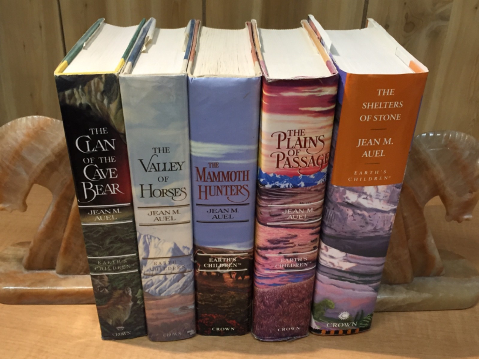 Clan Of The Cave Bear Series EARTH’S CHILDREN Set Books 1-5 Jean Auel HB Lot