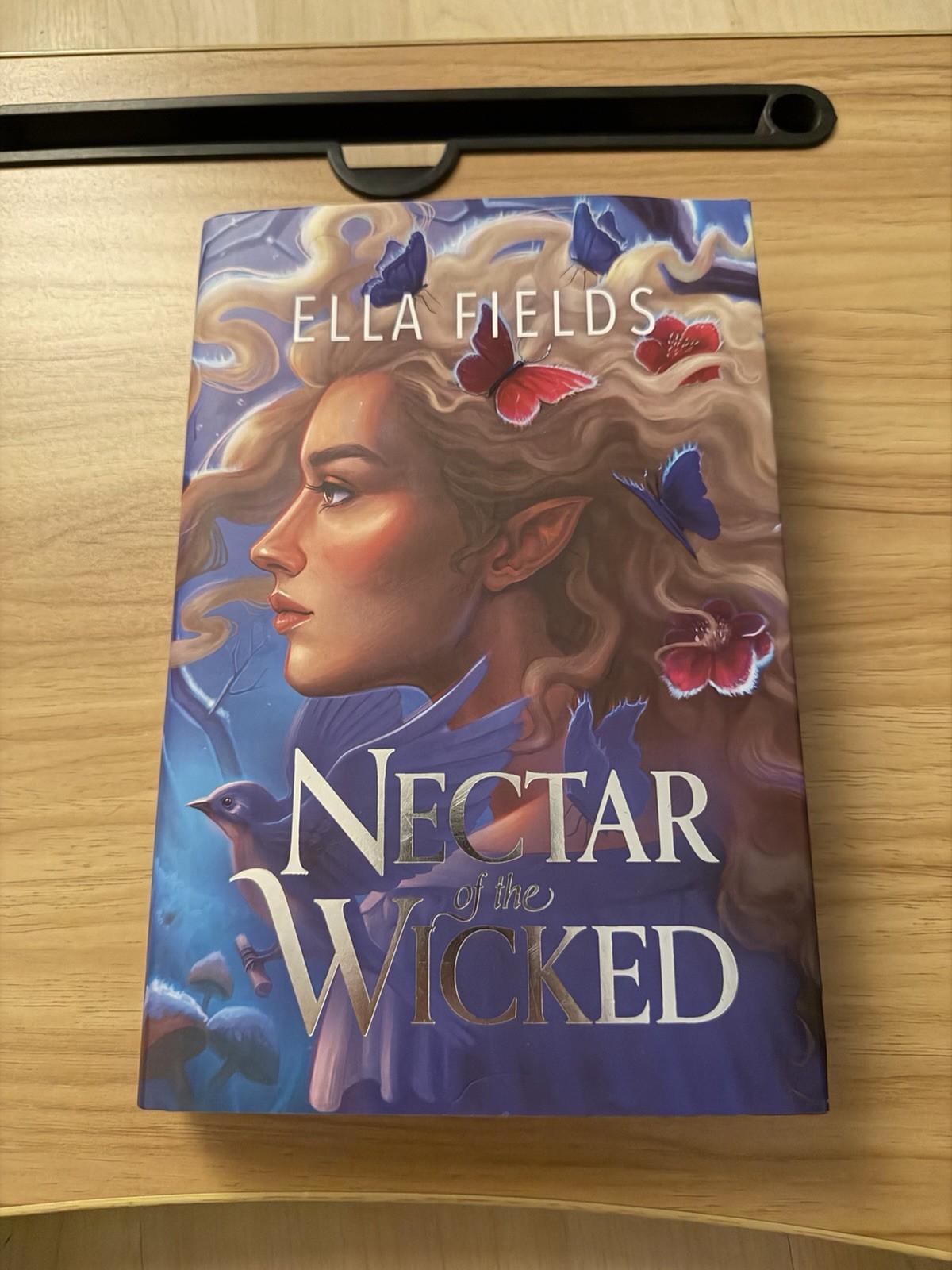 Nectar of the Wicked Ella Fields HC FairyLoot Exclusive Signed