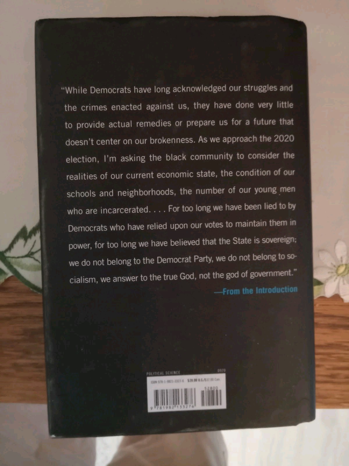 Blackout : How Black America Can Make Its Second Escape from the D Candace Owens