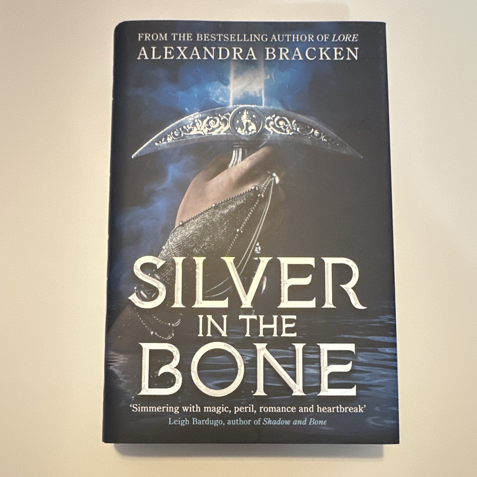 SIGNED FairyLoot Quercus Silver in the Bone Alexandra Bracken HC 2023