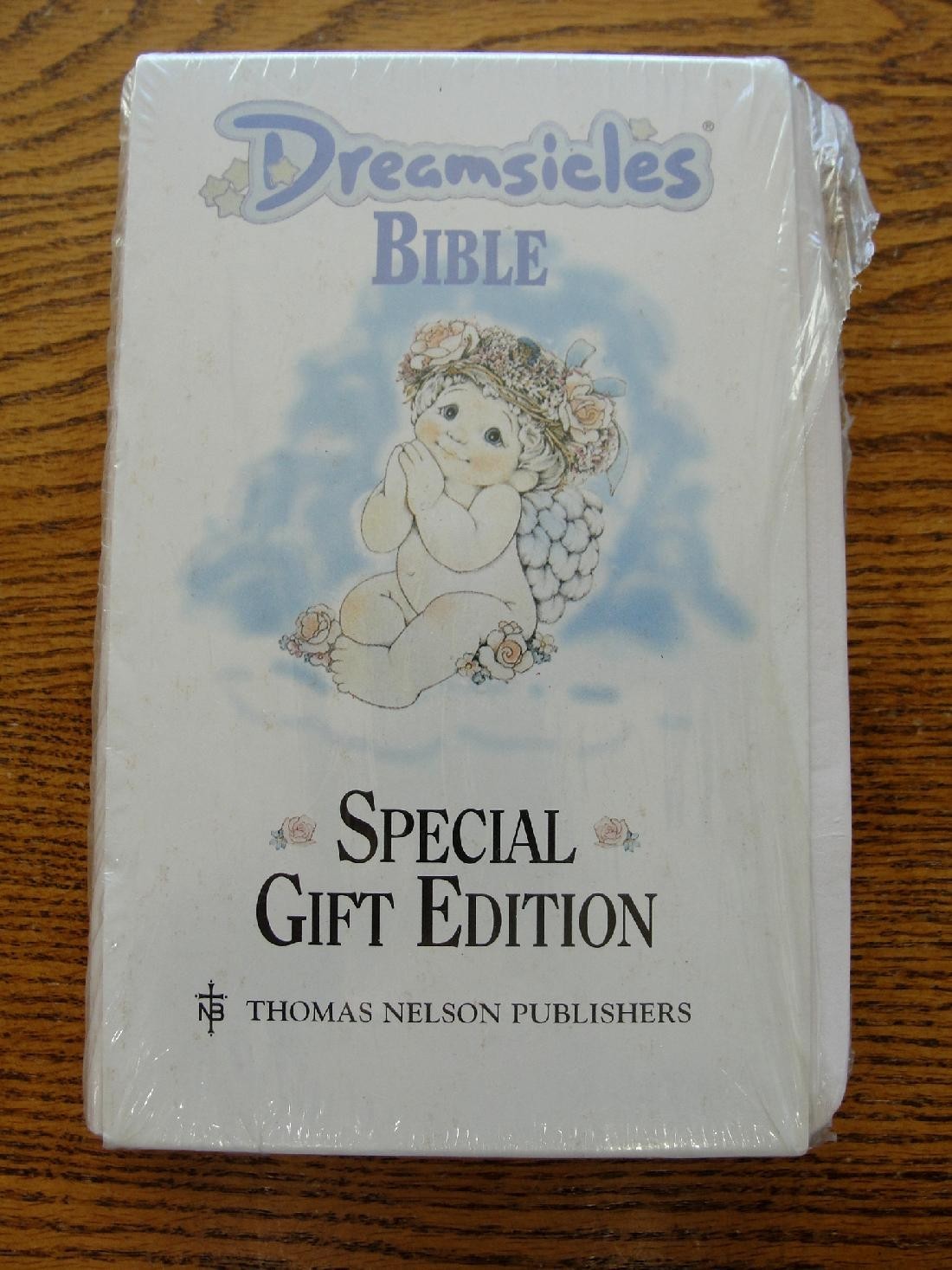 Dreamsicles Bible New King James Version 1995 Red letter Gift Edition w/ Sleeve