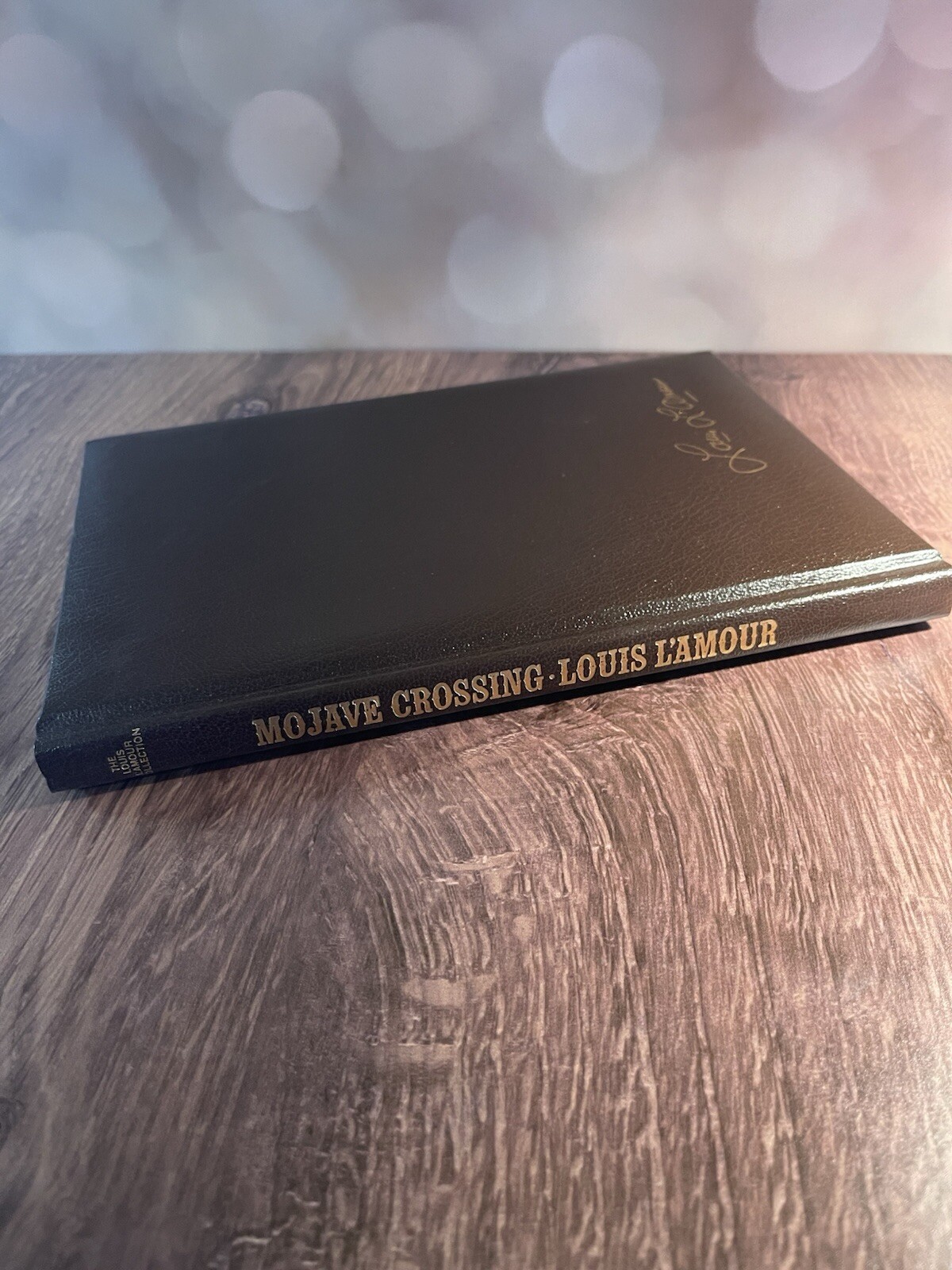 Mojave Crossing, By Louis L’Amour, Leatherette Hardcover, Bantam Books,132 pages