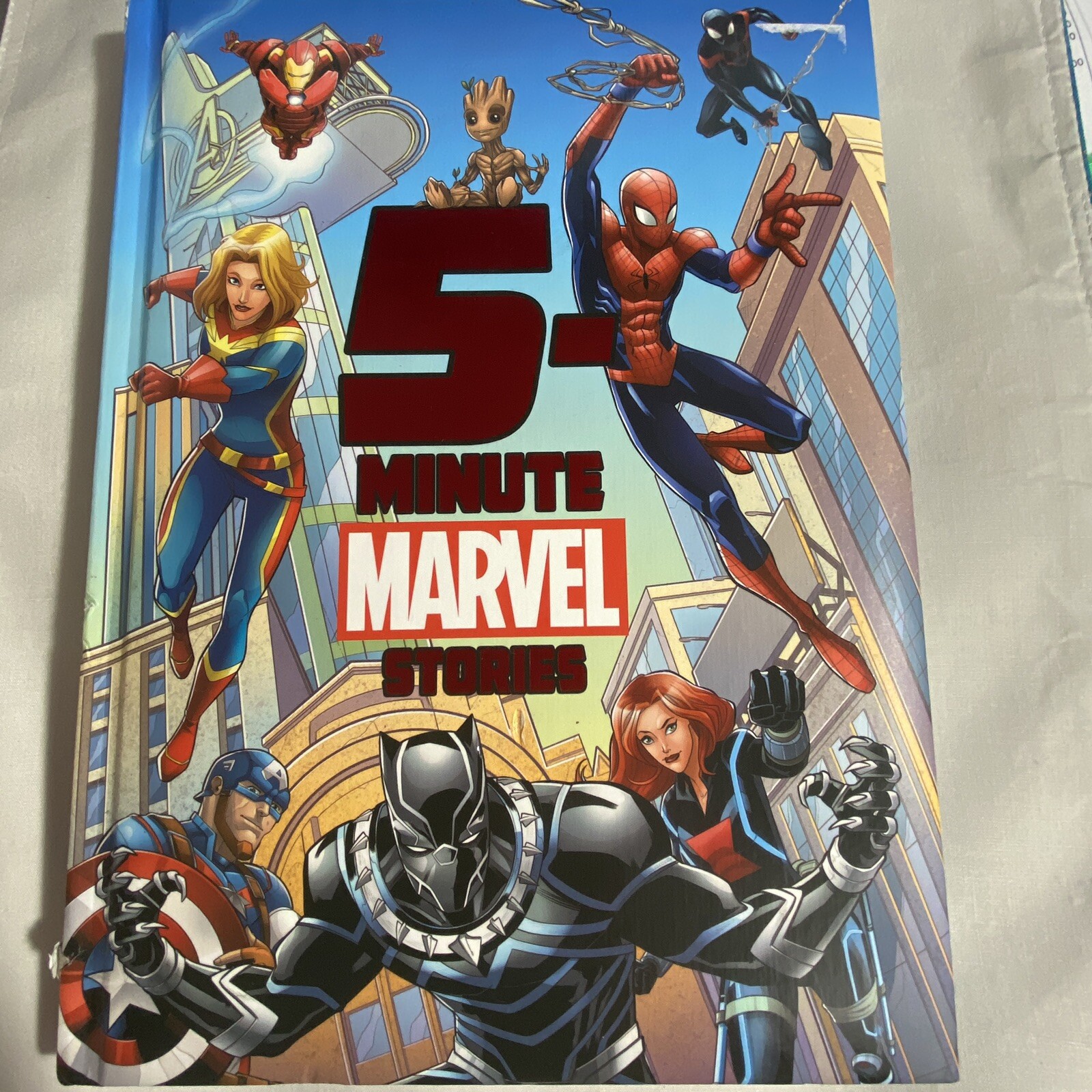 Marvel Book 5-Minute Stories Hardcover 188 Pages 12 Stories 2019 Spiderman Hulk