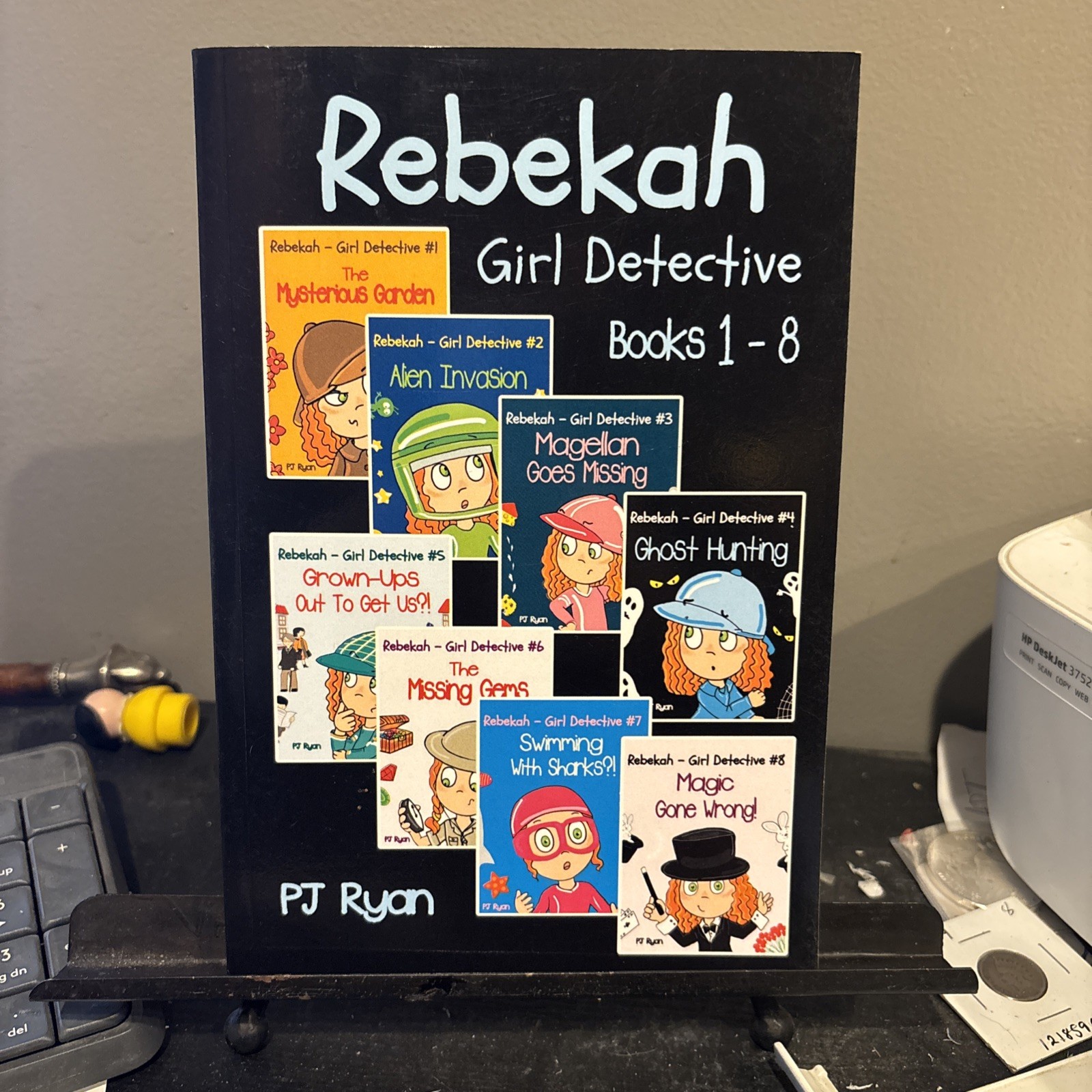 Rebekah – Girl Detective Books 1-8: Fun Short Story Mysteries for Children 2022