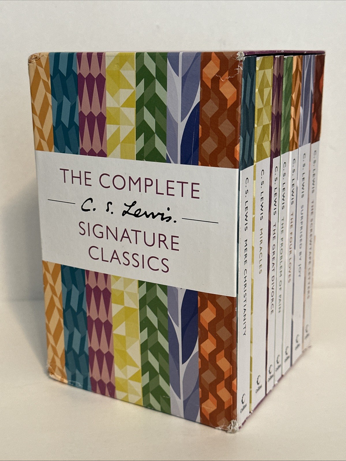 The Complete C. S. Lewis Signature Classics: Boxed Set [Paperback]