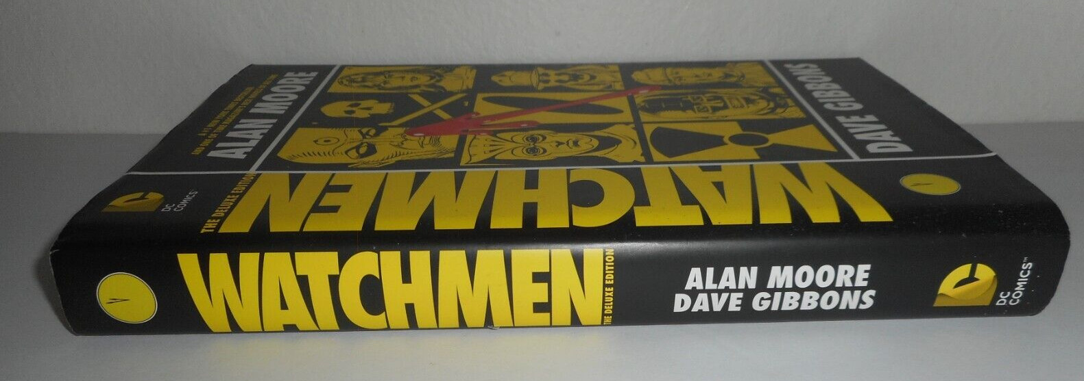 DC Comics WATCHMEN The Deluxe Edition Hardcover Alan Moore Dave Gibbons 2013 New