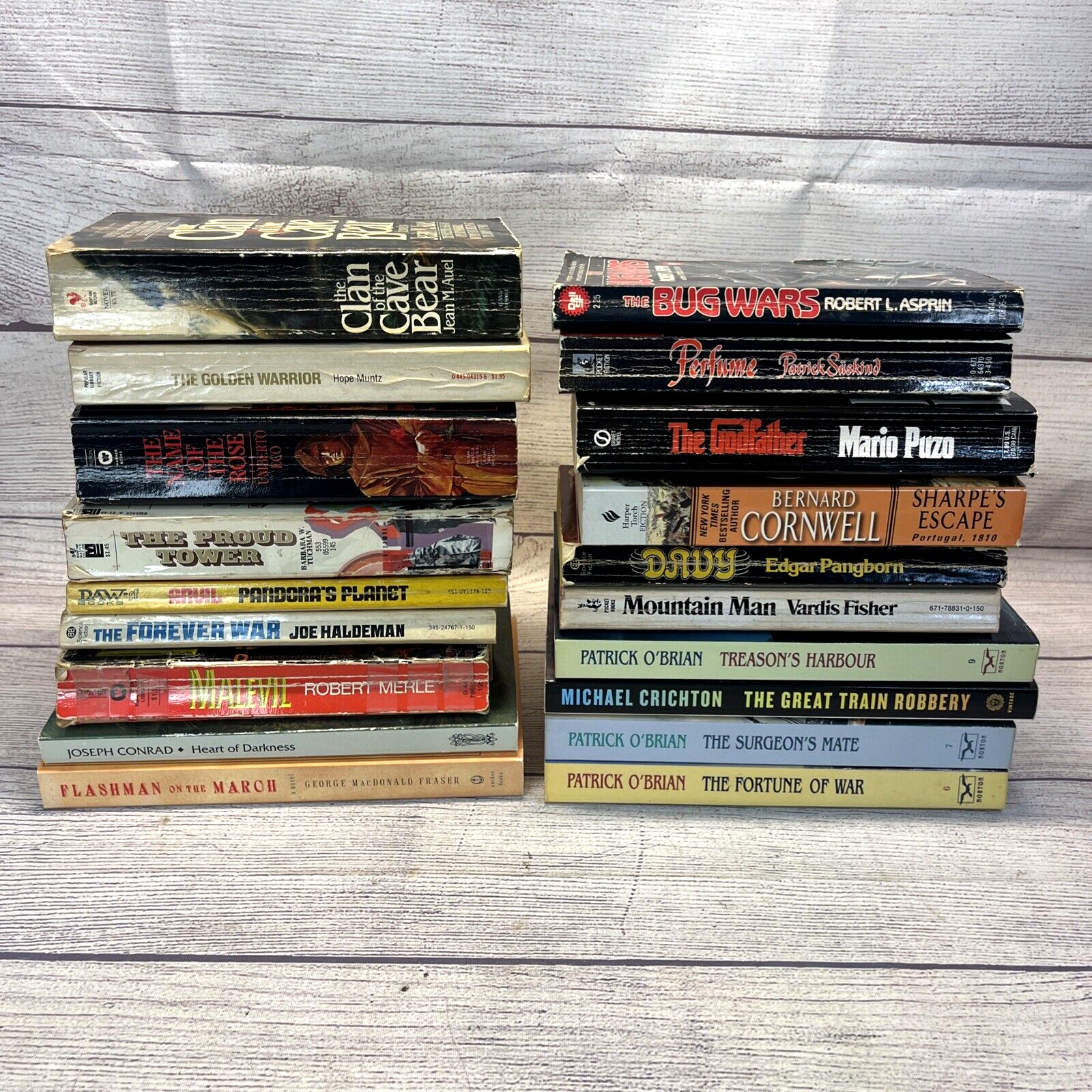 Lot of 19 Mystery Thriller Suspense Fiction Adventure Paperbacks Books