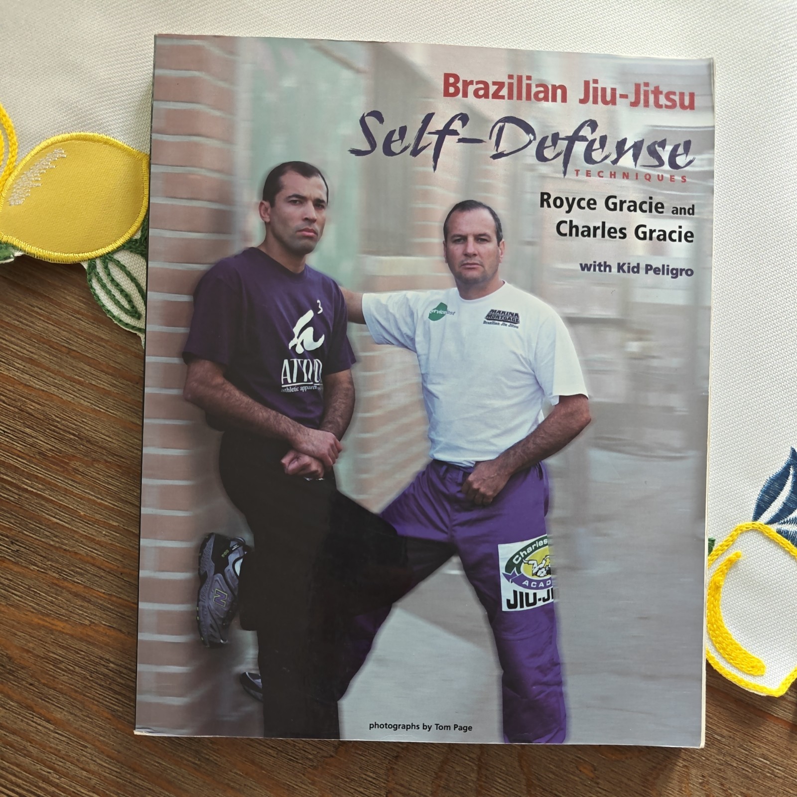 Brazilian Jiu-Jitsu Self-Defense Techniques (Brazilian Jiu-Jitsu series)
