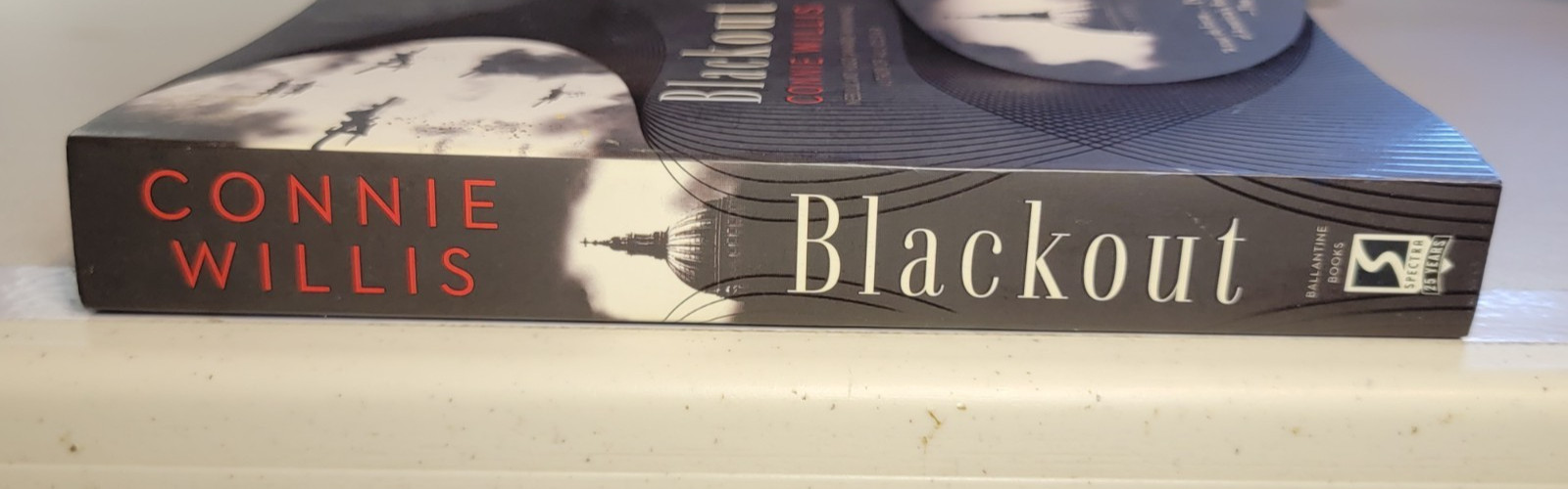 Blackout by Connie Willis (2010, 1st Trade Paperback Edition) Like New