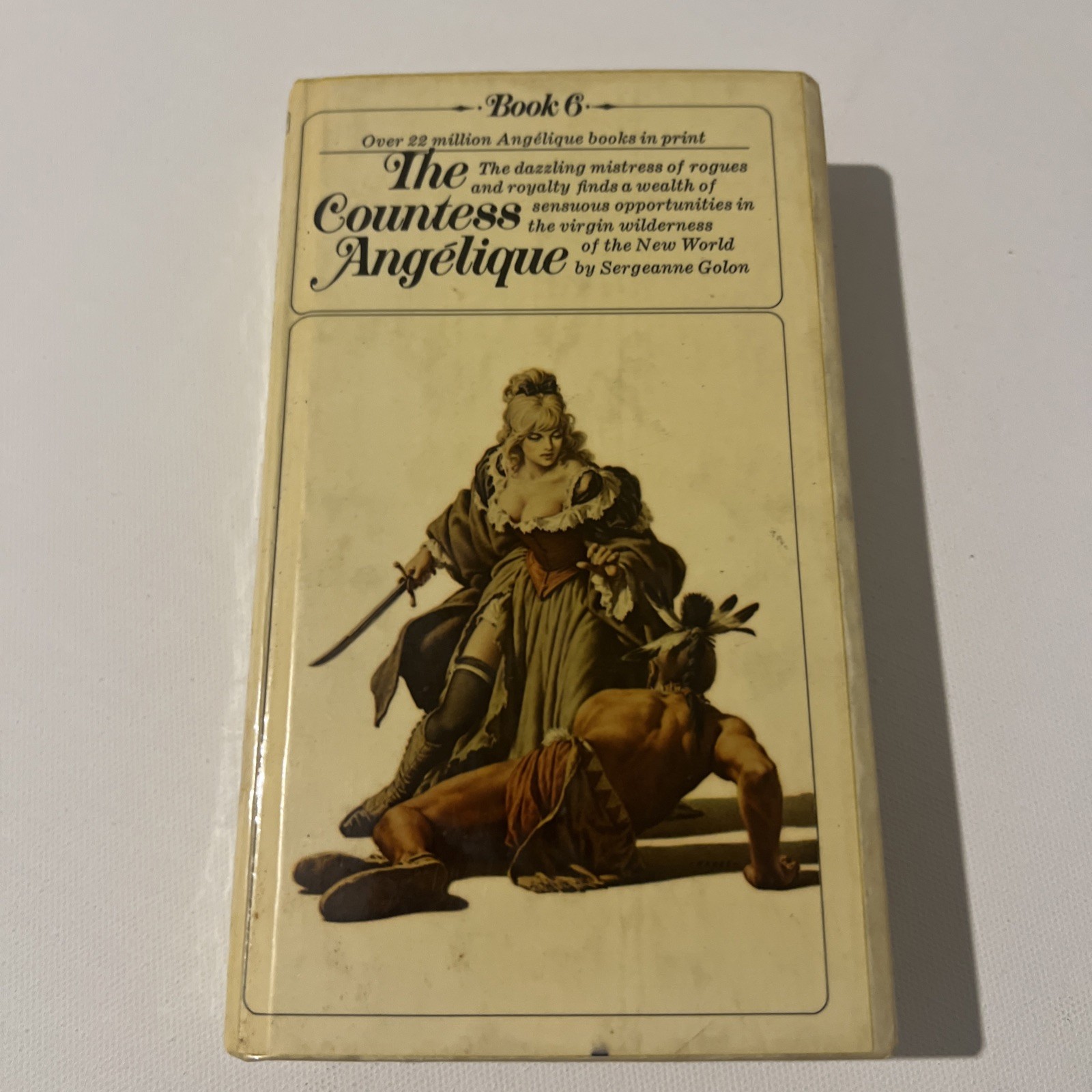THE COUNTESS ANGELIQUE by Sergeanne Golon 1969 Bantam HC. VERY RARE