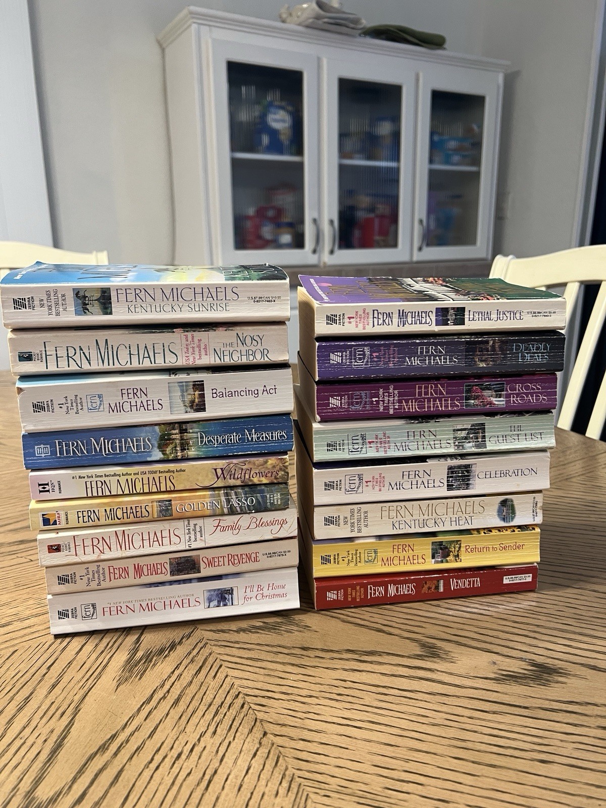 Lot of 17 Fern Michaels Books —Sisterhood, Holiday, +More