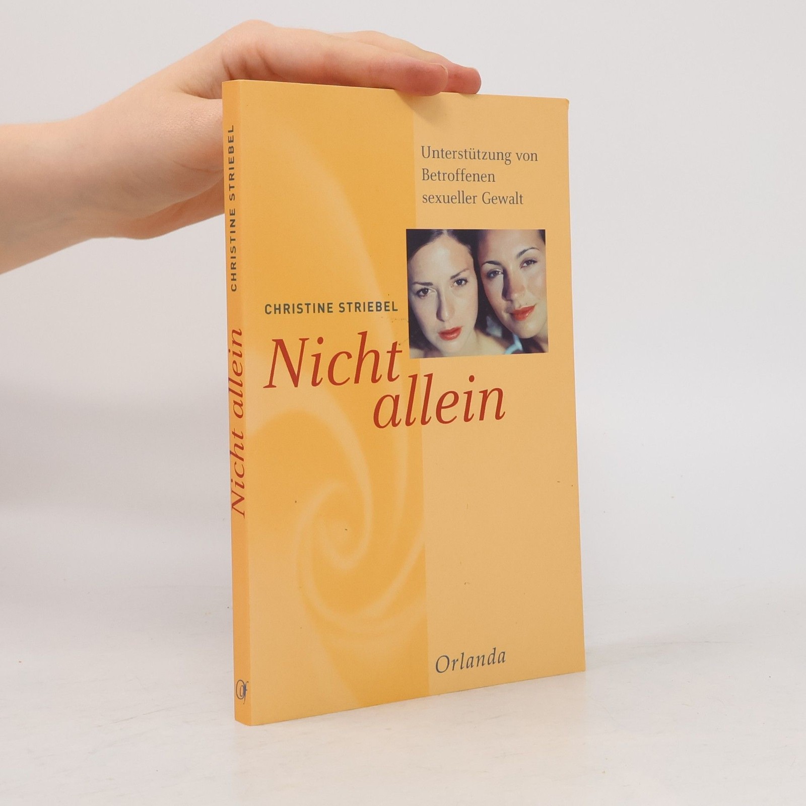 Nicht allein  |  Christine Striebel