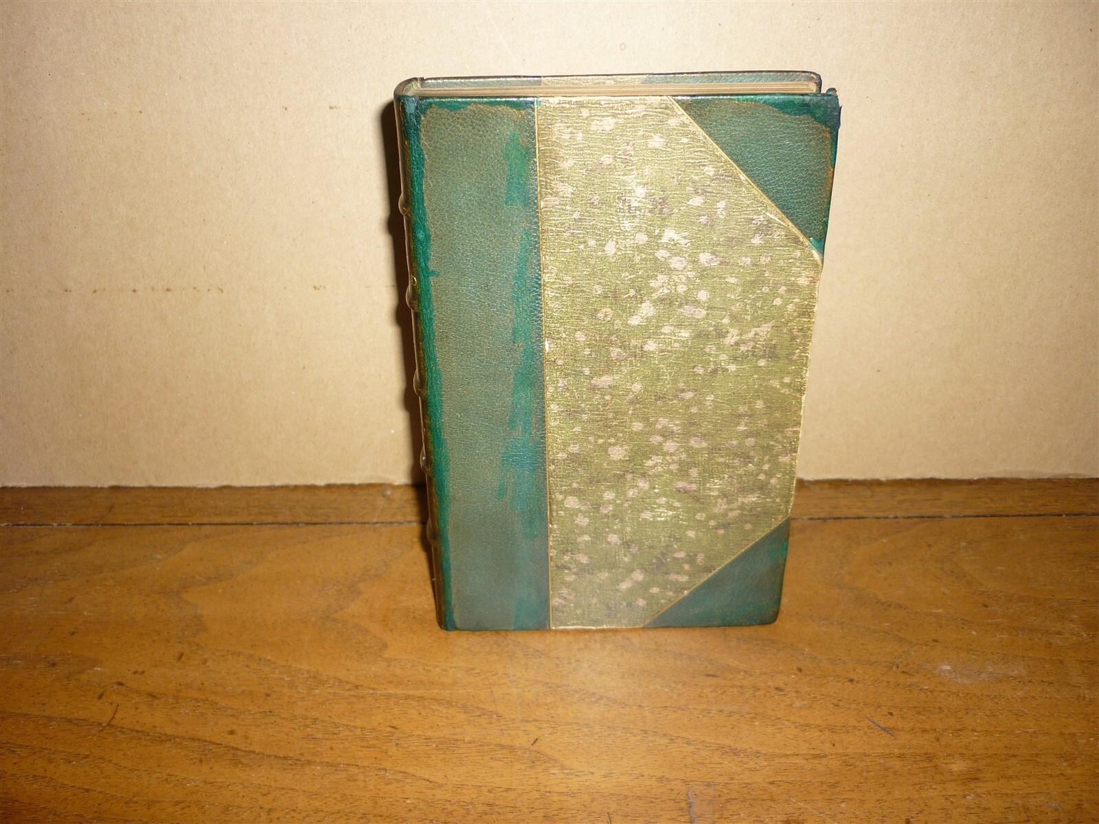 Oliver Goldsmith. Vicar of Wakefield. Dent/Dutton, 1904. Ills. Half-leather. VG.