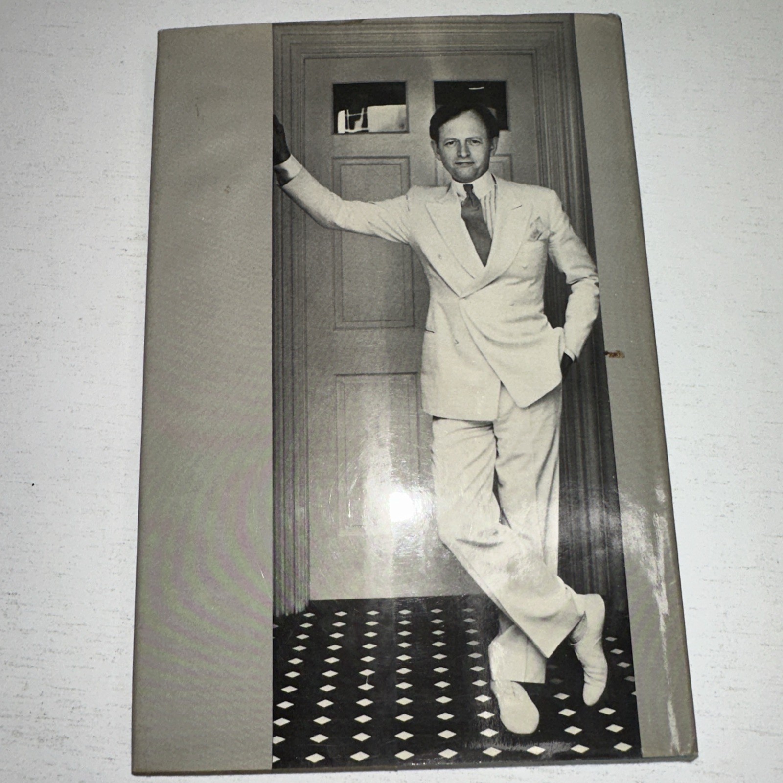 From Bauhaus to Our House (McGraw Hill 1981) Tom Wolfe, HC, J97