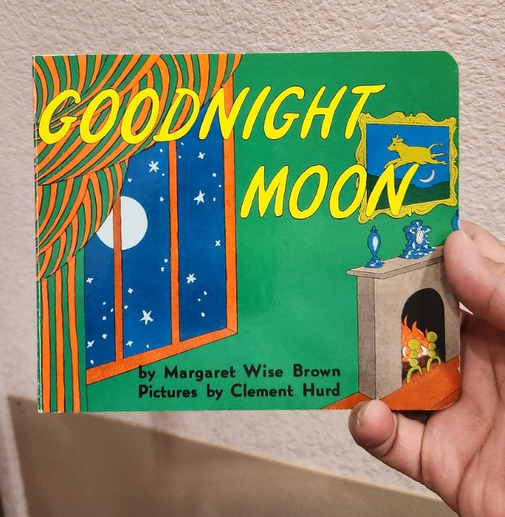 Goodnight Moon by Margaret Wise Brown, Illus. Clement Hurd (1991, Board Book)