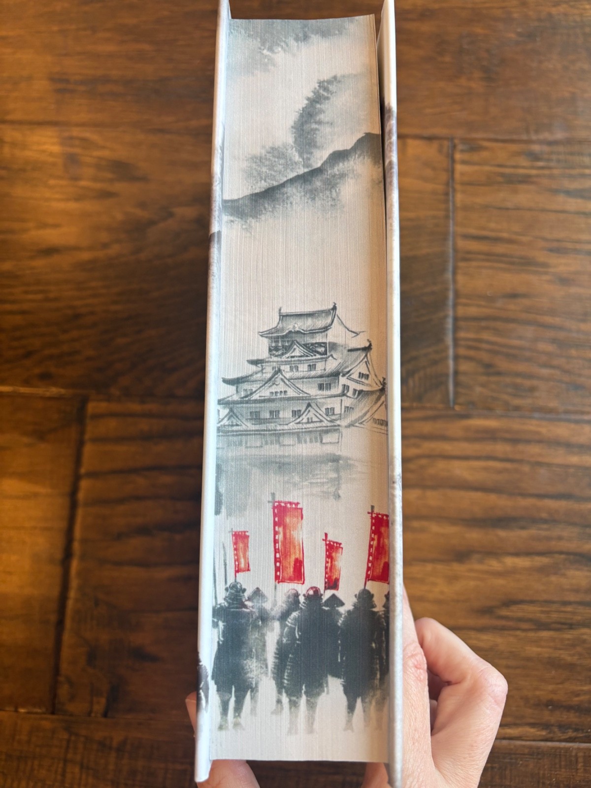 THE BROKEN BINDING special edition- SHOGUN with sprayed edges