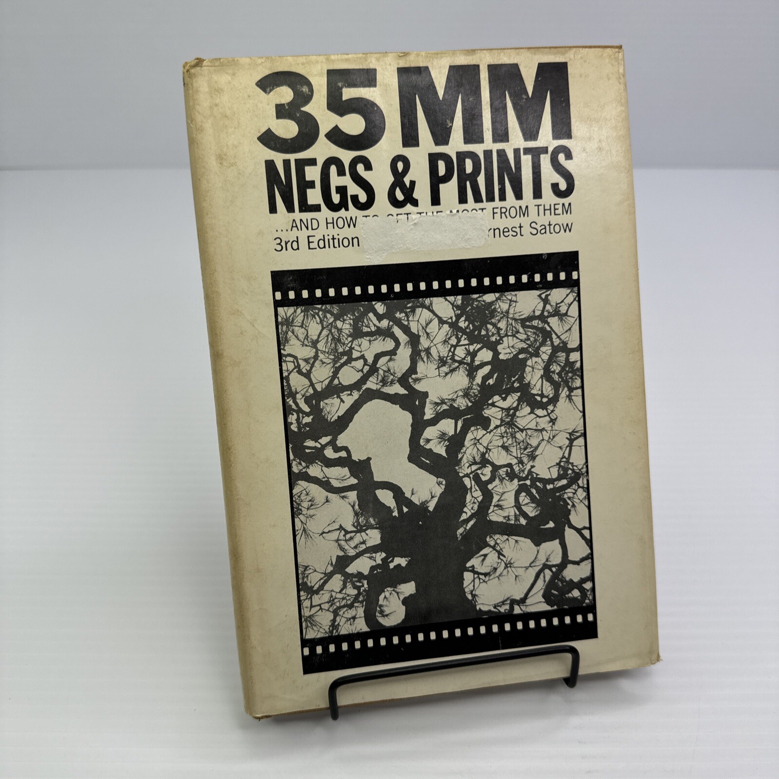35mm Negs & Prints and How to Get the Most From Them Y Ernest Satow 1969 AmPhoto