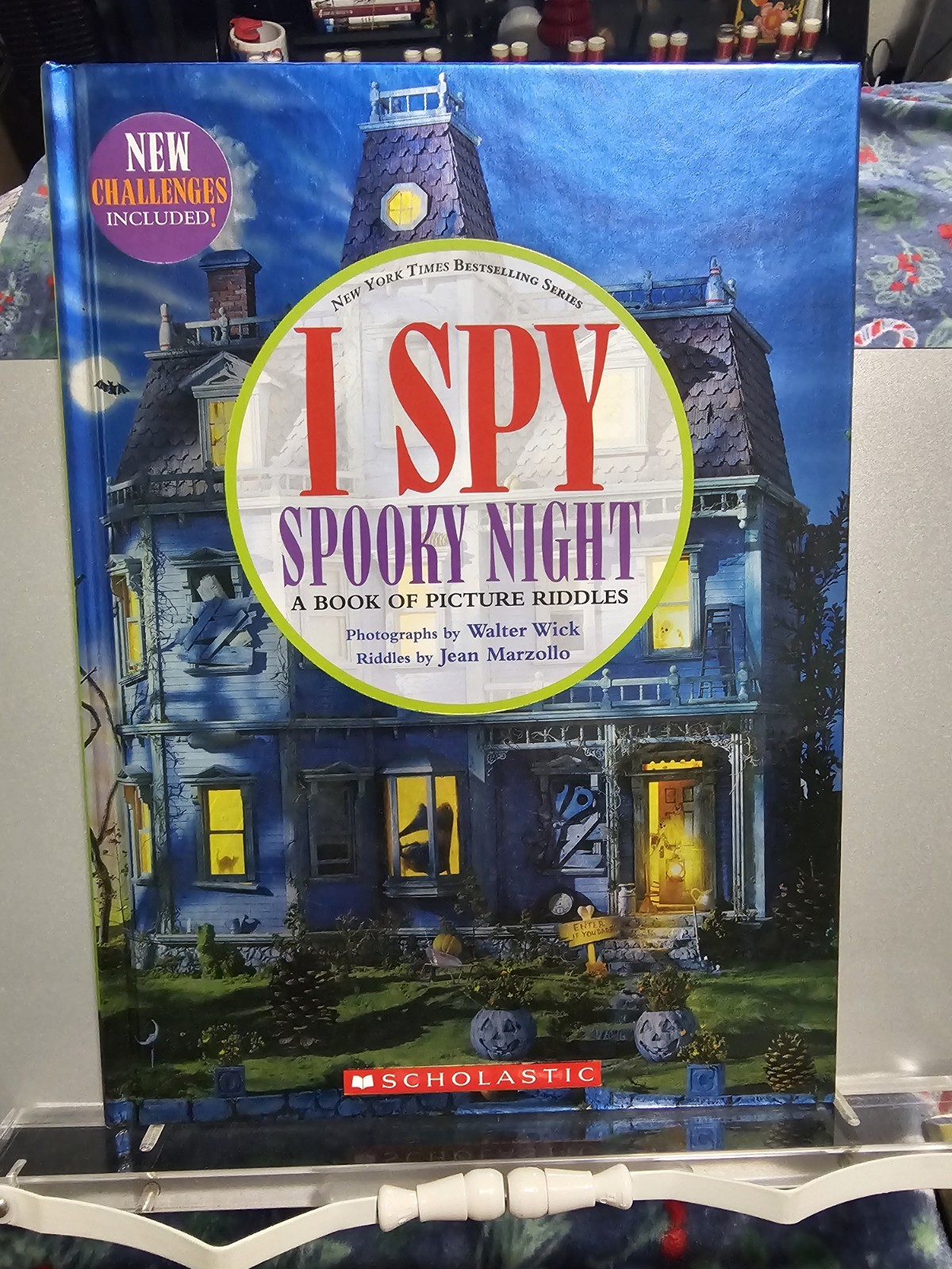 iSpy Spooky Night: A Book Of Picture Riddles By Jean Marzollo Hard Cover