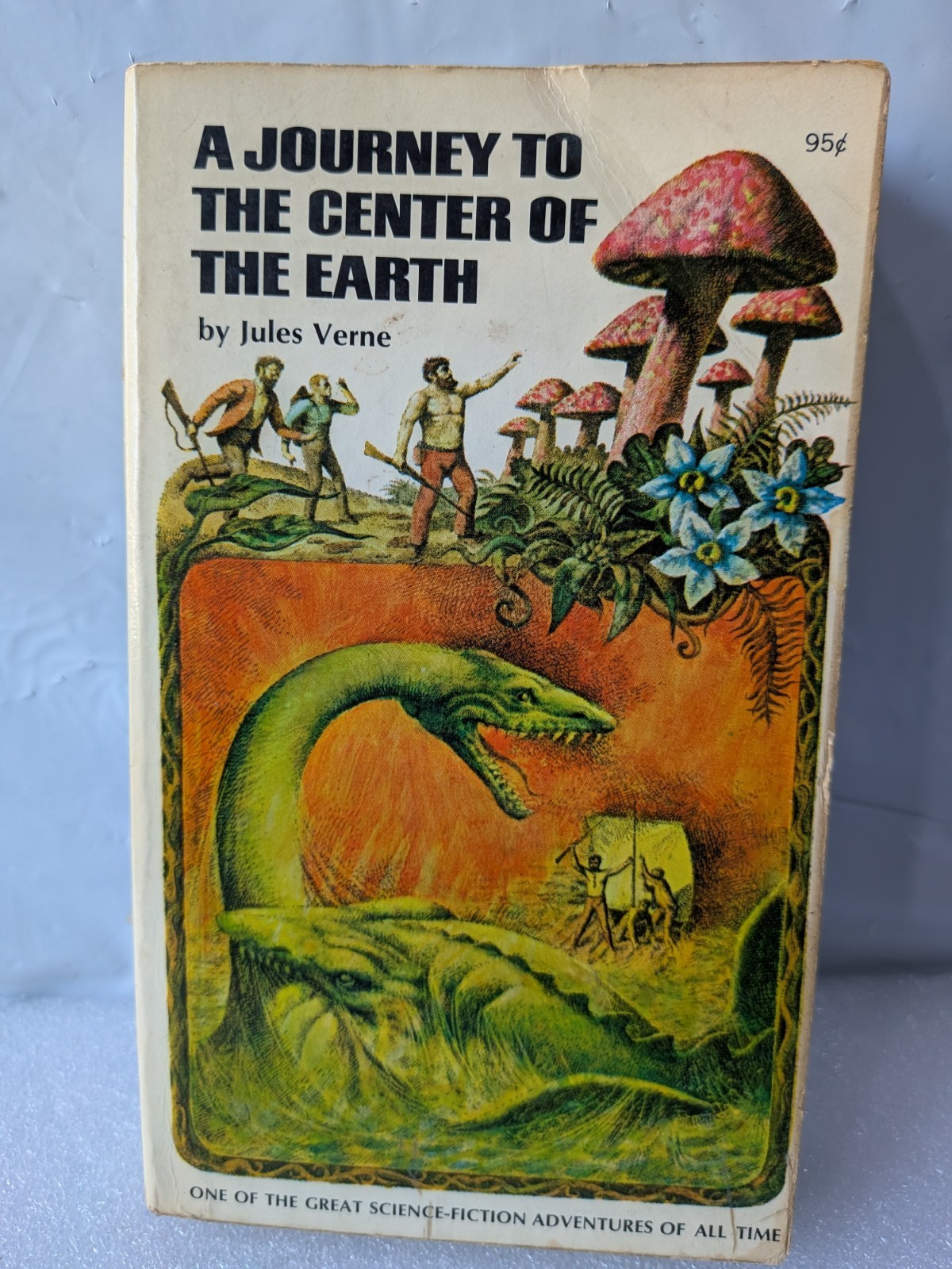 Journey to the Center of the Earth by Jules Verne | Collier 1966 2nd Printing