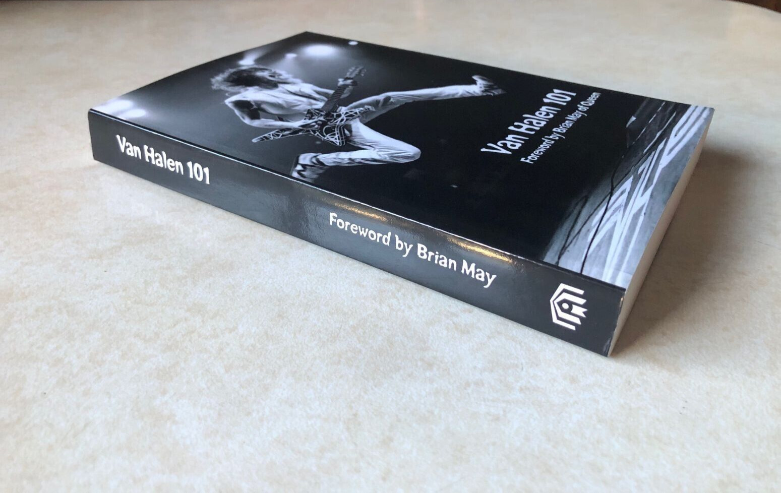 Van Halen 101 Book Abel Sanchez Brian May Foreword New Out Of Print Paperback