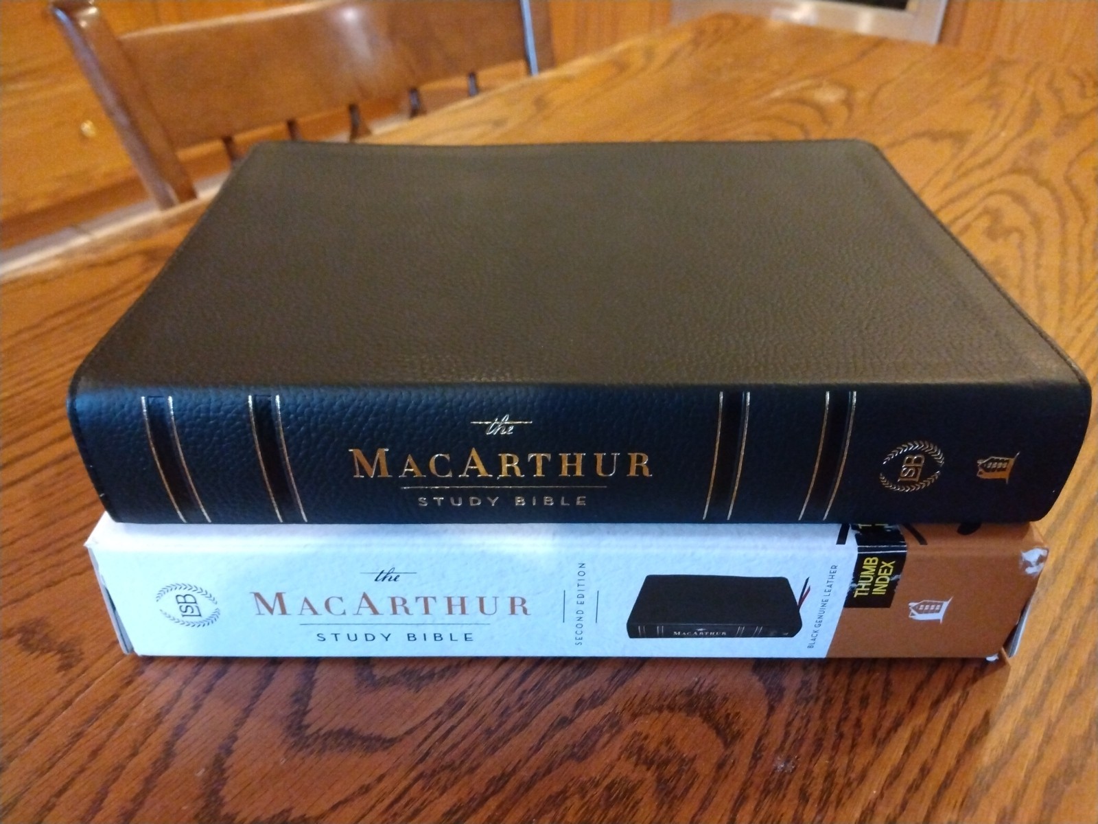 MacArthur Study Bible~ Black Genuine Leather Indexed ~Retail $174.99~2nd Ed.