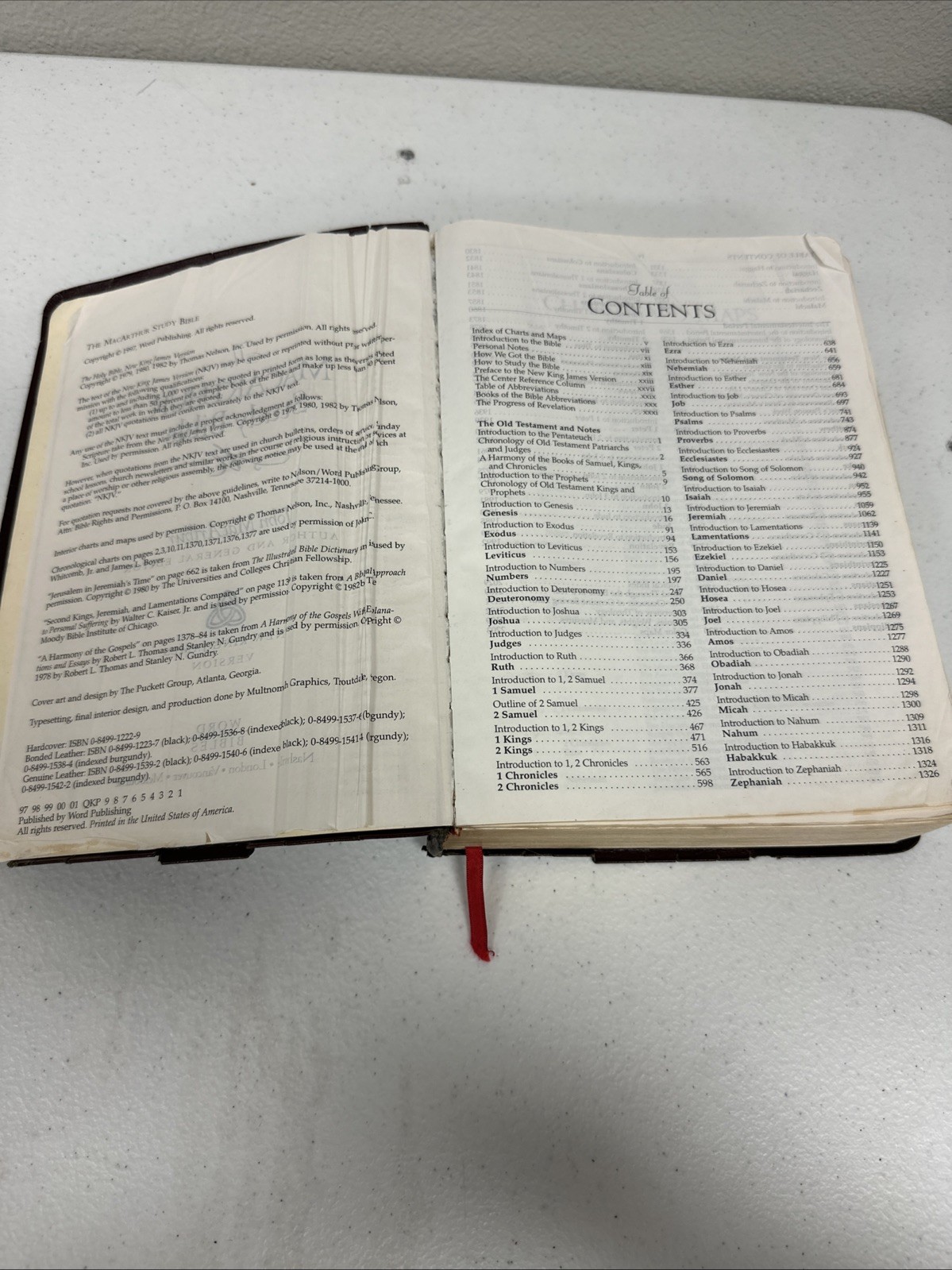 1997 MacArthur Study Bible John MacArthur NKJV Bonded Leather Study Bible