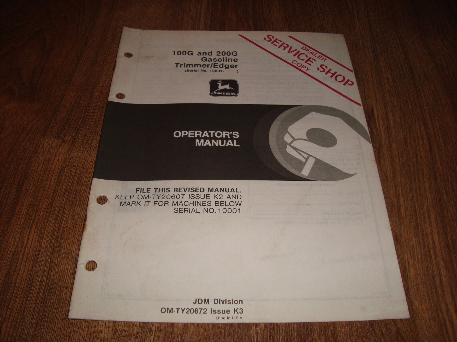 John Deere Operators Manual 100G 200G Gasoline Trimmer Edger OM-TY20672 Issue K3
