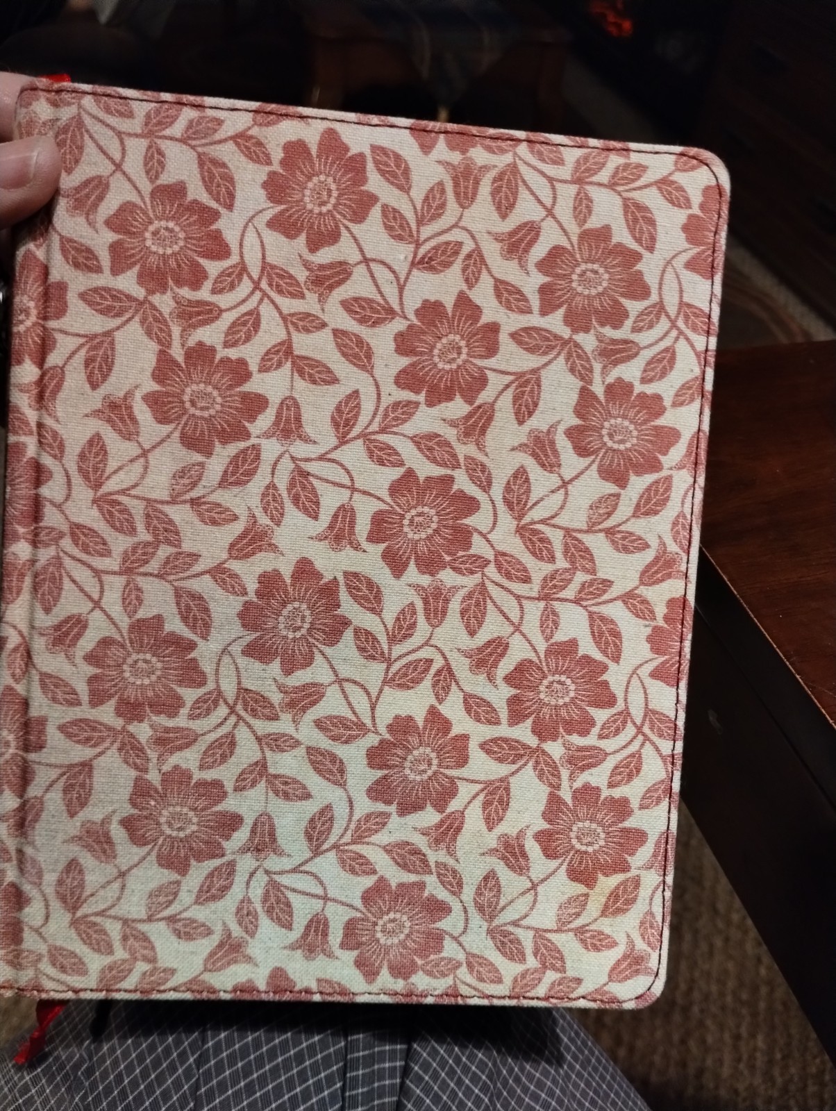 HCSB Notetaking Bible, Red Floral by Holman Bible Publishers (2016, Hardcover)