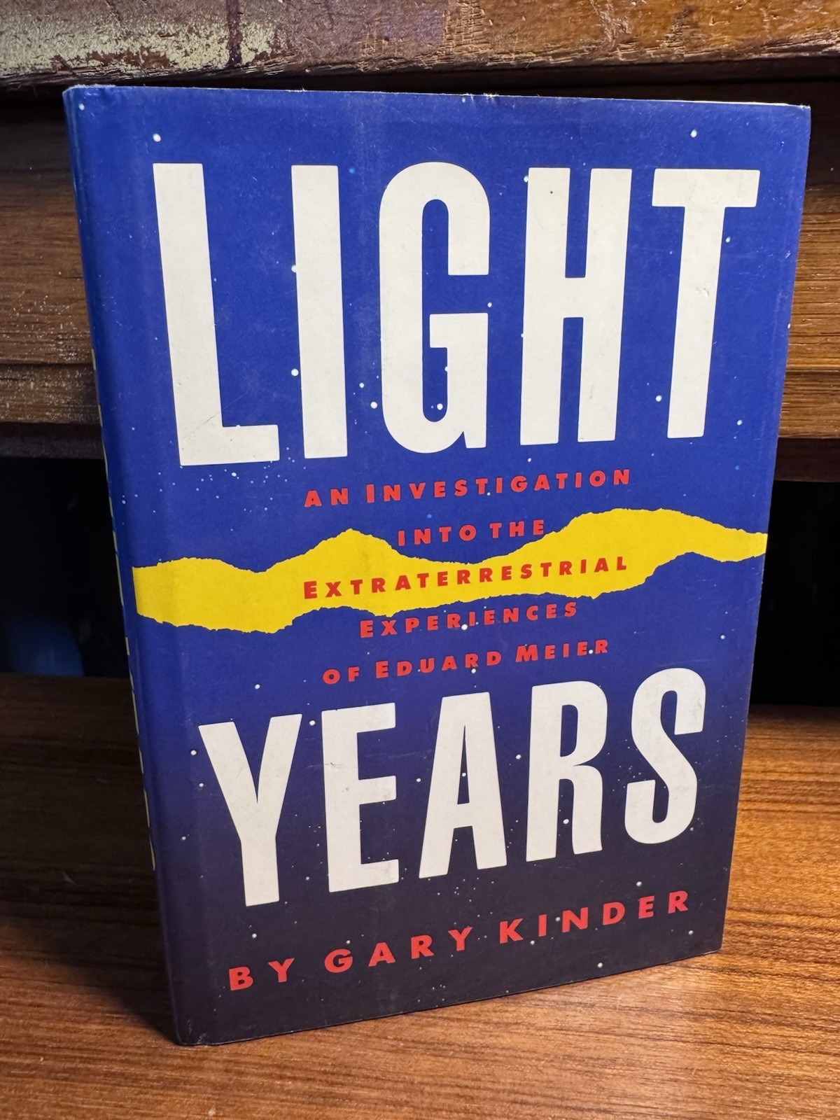 Light Years by Gary Kinder 1987 Hardcover UFO Unsolved Mysteries Aliens Space