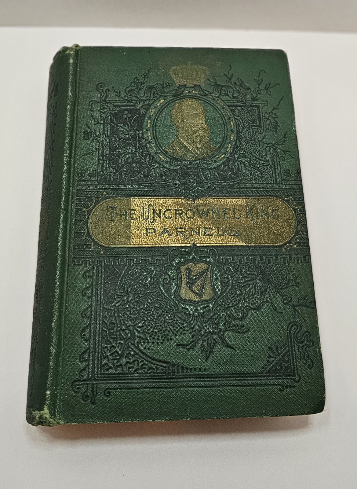 The Uncrowned King: First Edition – Illustrated – Hardcover – Collectible – 1891