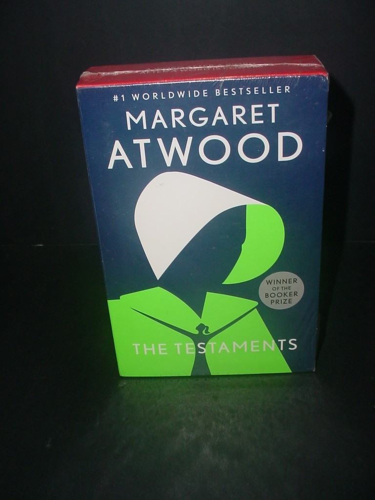 (EB134) New FS The Handmaid’s Tale / The Testaments Margaret Atwood Anchor Books