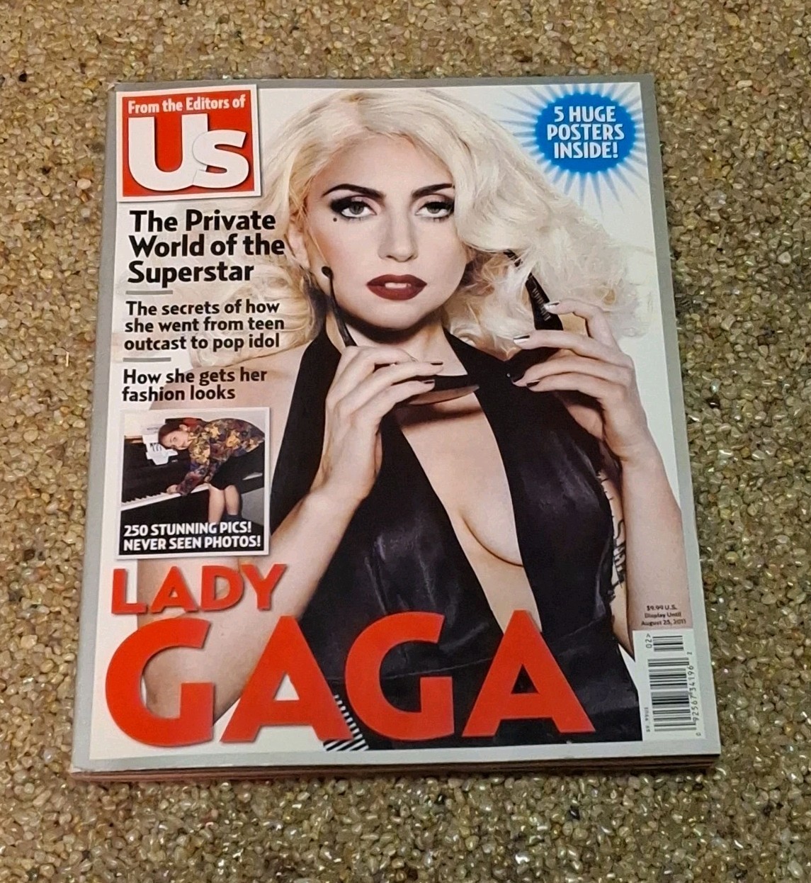 US Magazine – Lady Gaga 5 Huge Posters Inside – Pop Idol Superstar Photos 2011