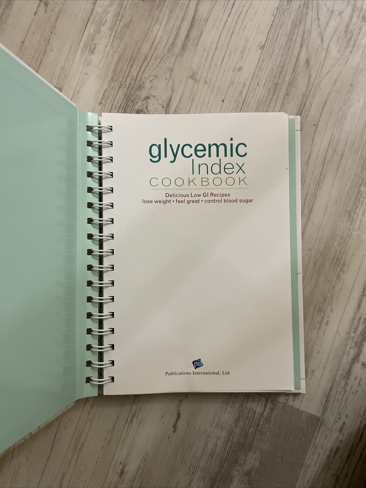 Glycemic Index by Publications International Ltd. Staff (2010, Spiral)