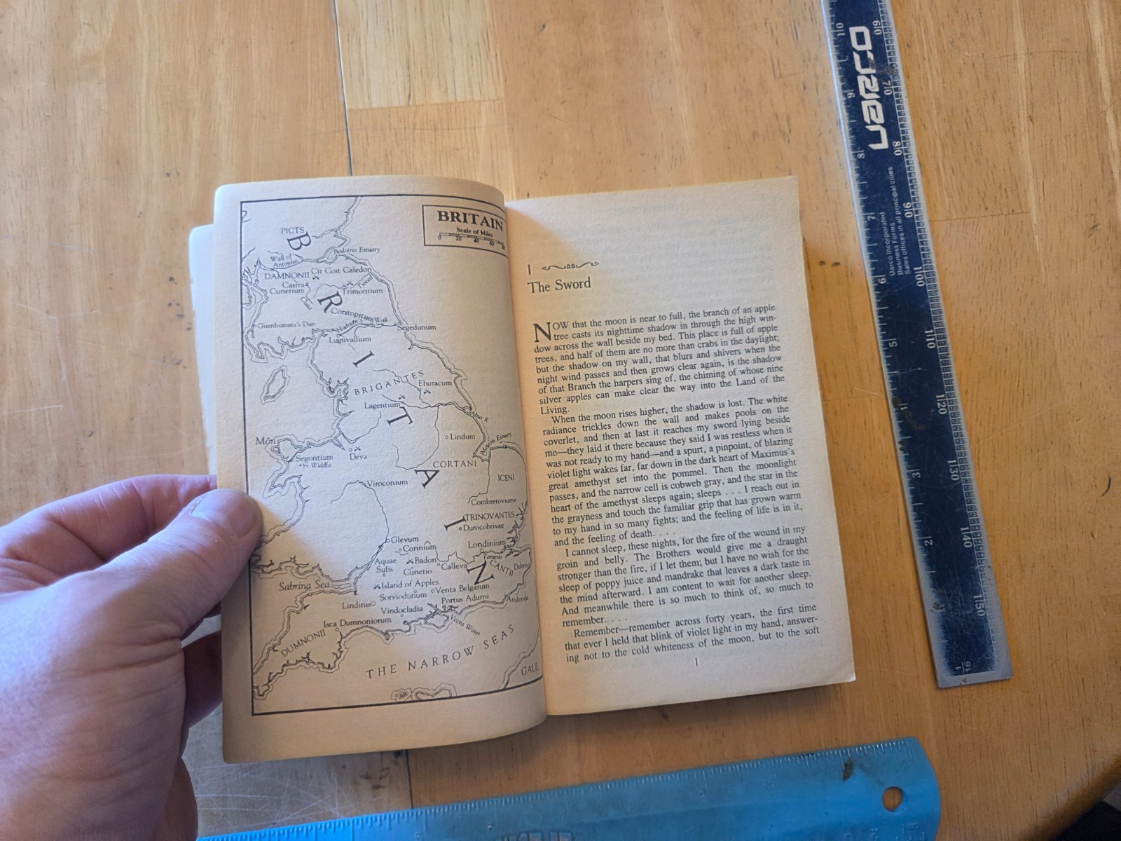 Sword at Sunset by Rosemary Sutcliff – 1987 TOR Paperback
