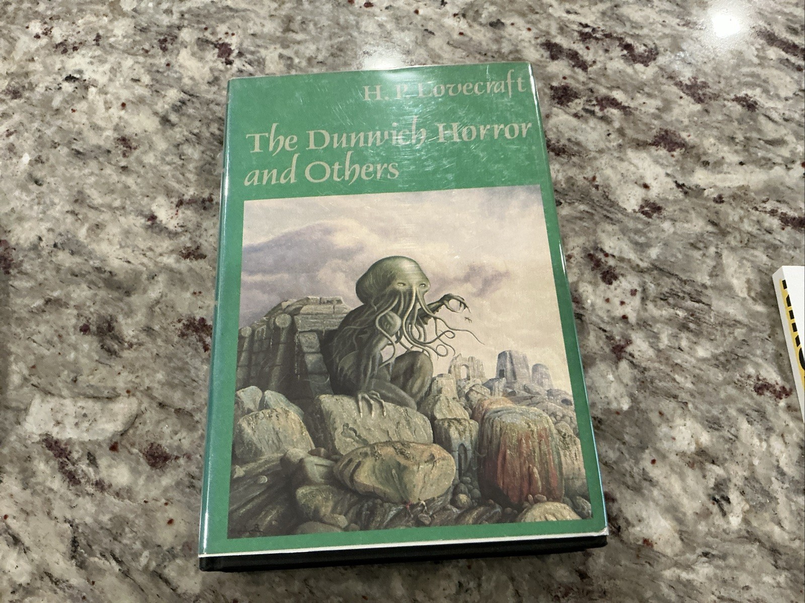 H. P. Lovecraft / The Dunwich Horror and Others / ARKHAM HOUSE HBDJ