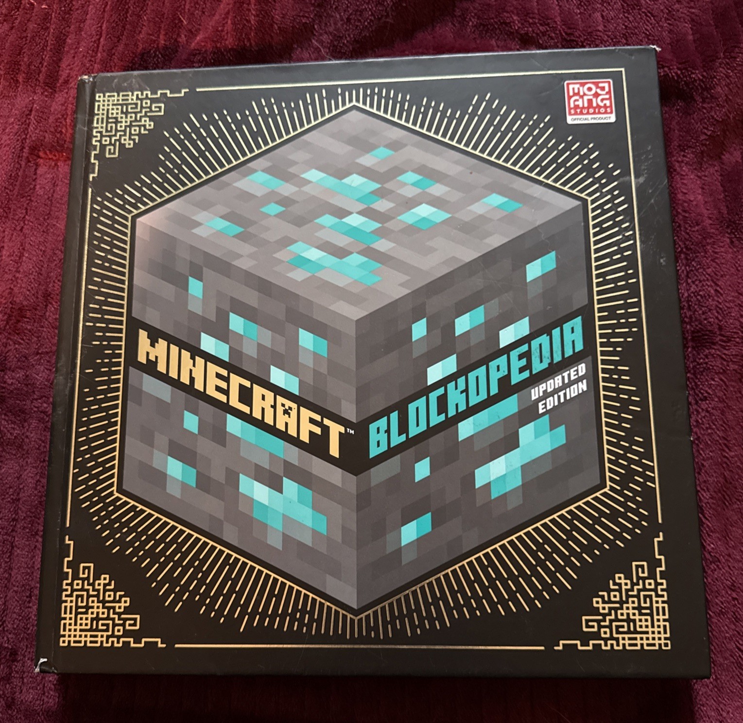 Minecraft: Blockopedia: Updated Edition, The Official Minecraft Team,Mojang AB,