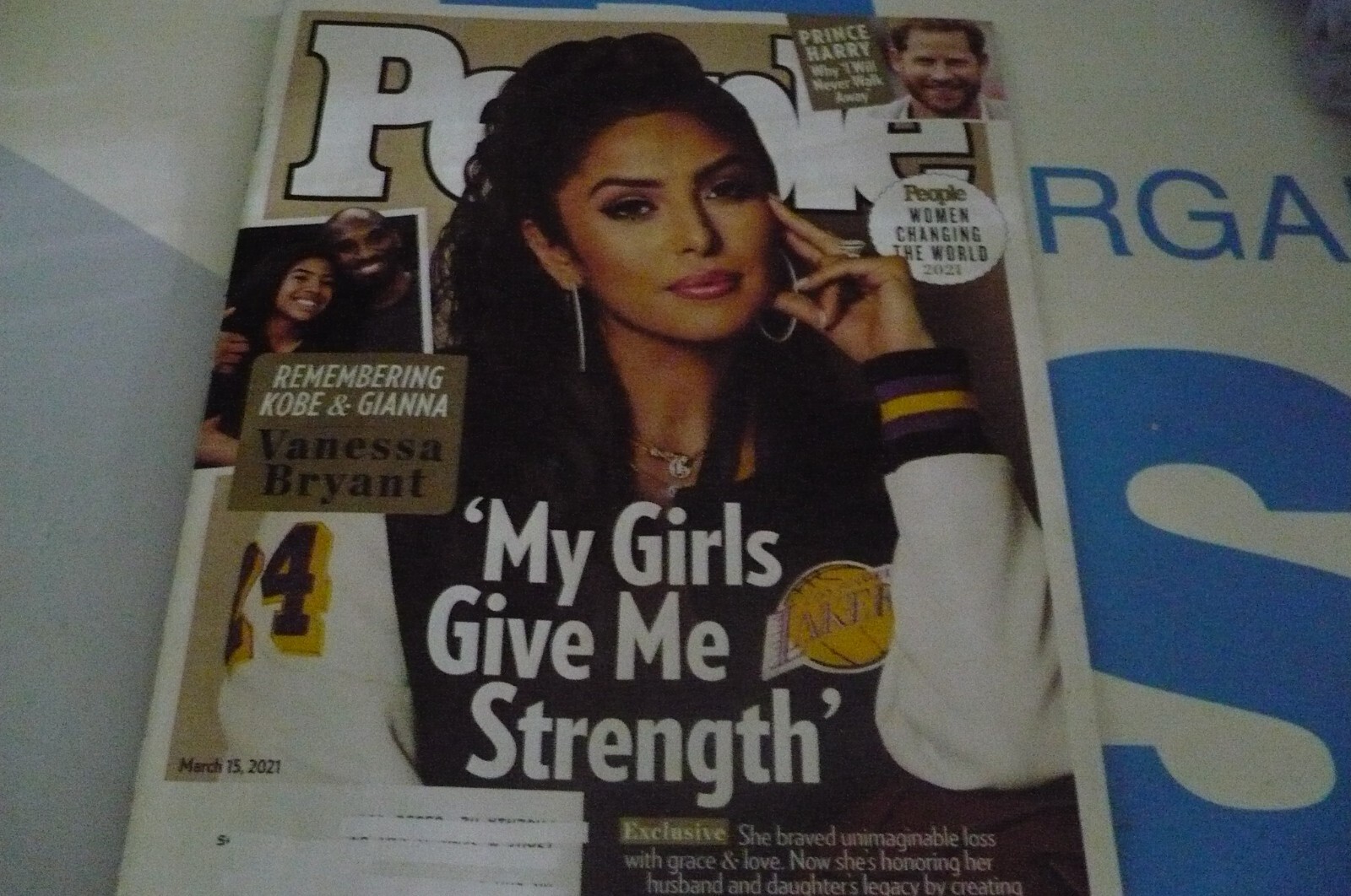 People Magazine March 15 2021 Vanessa Bryant My Girls Give Me Strength Kobe LN