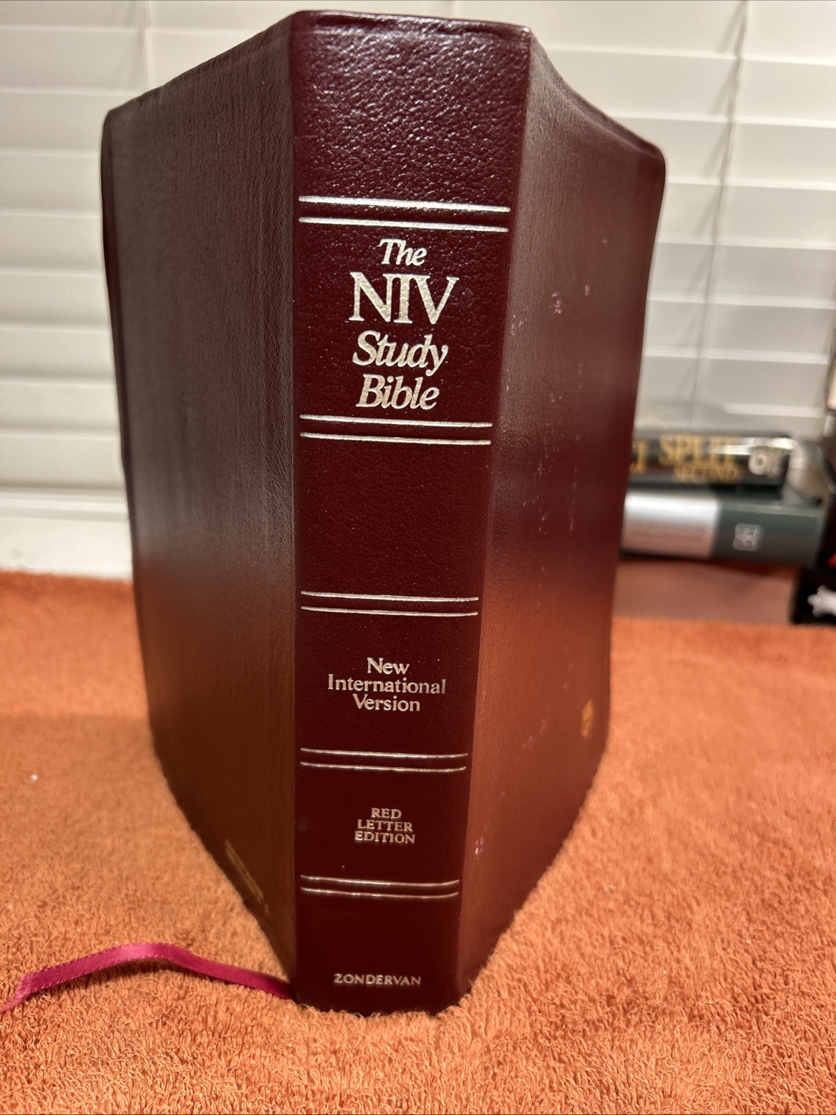 The NIV Study Bible Zondervan Red Letter Edition Burgundy Leather 1985 New