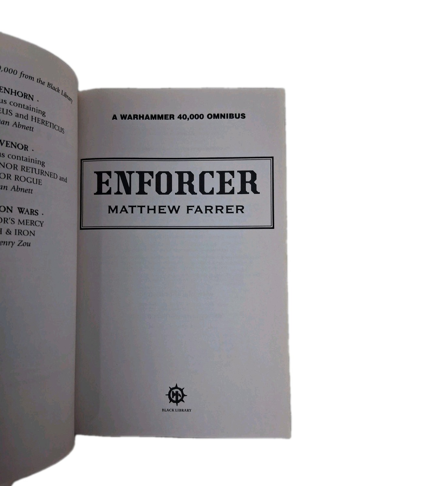 Warhammer 40K: Enforcer The Shira Calpurnia Omnibus by Matthew Farrer 2010