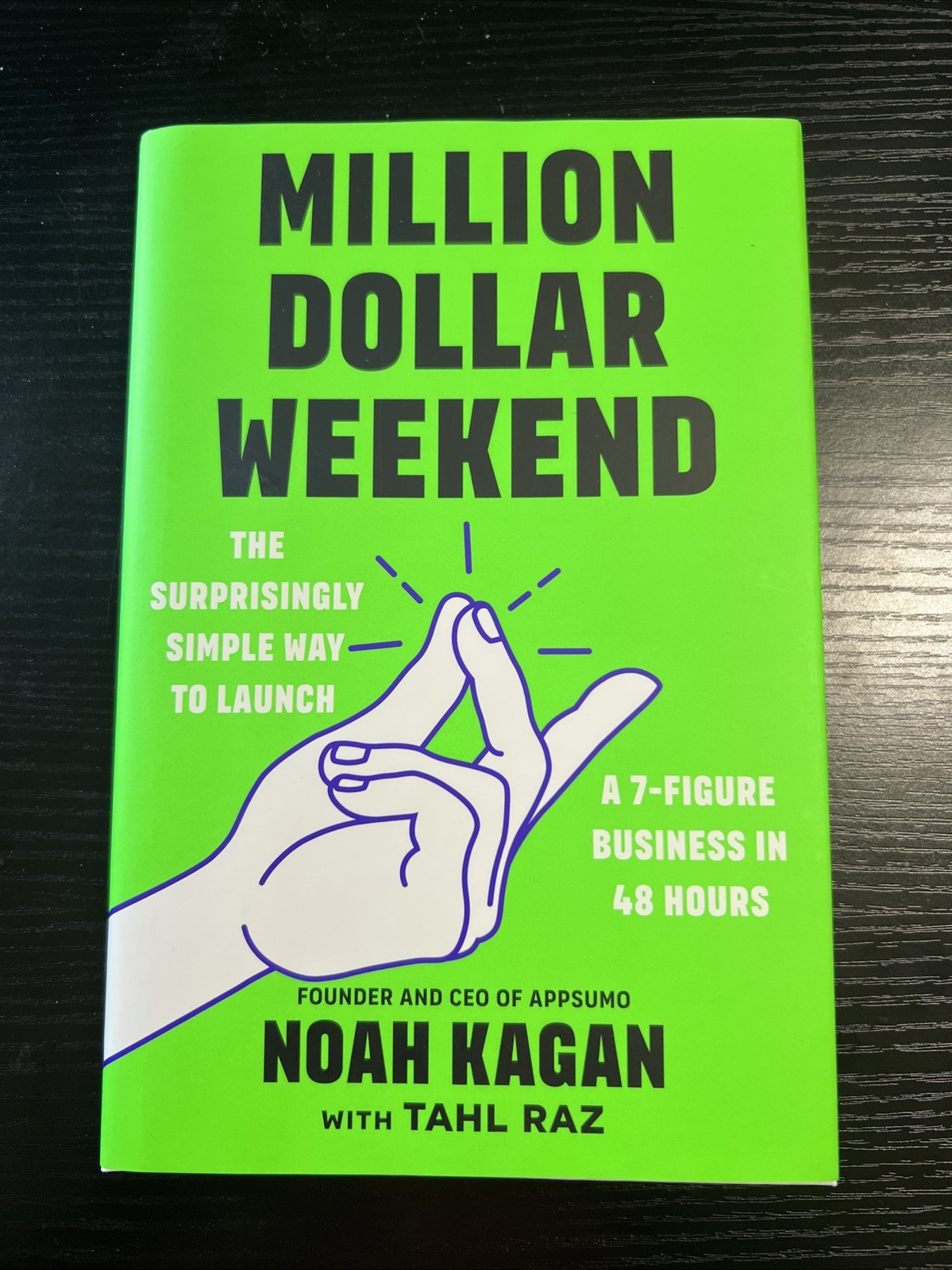 Million Dollar Weekend Noah Kagan With Tables Raz