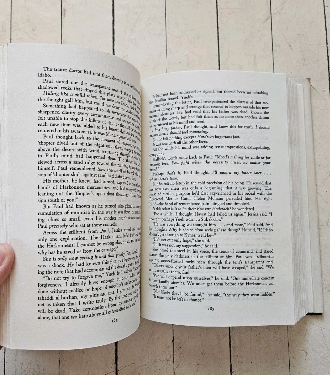 DUNE Frank Herbert Chilton Book Company HBDJ Book Club Edition BCE Close To New