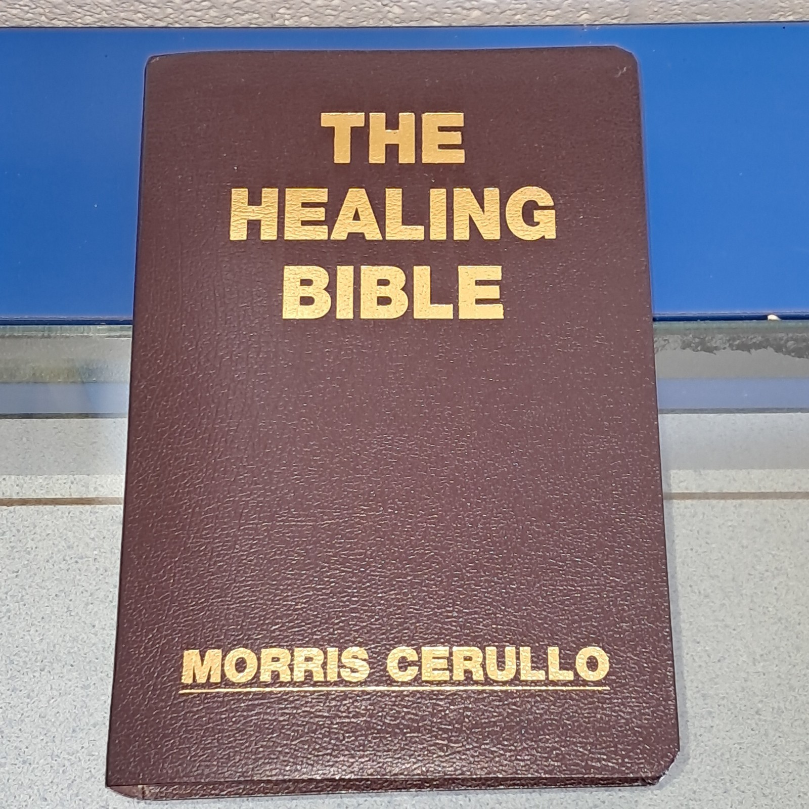 THE HEALING BIBLE MORRIS CERULLO HOLY BIBLE KING JAMES VERSION KJV TEXT 2009