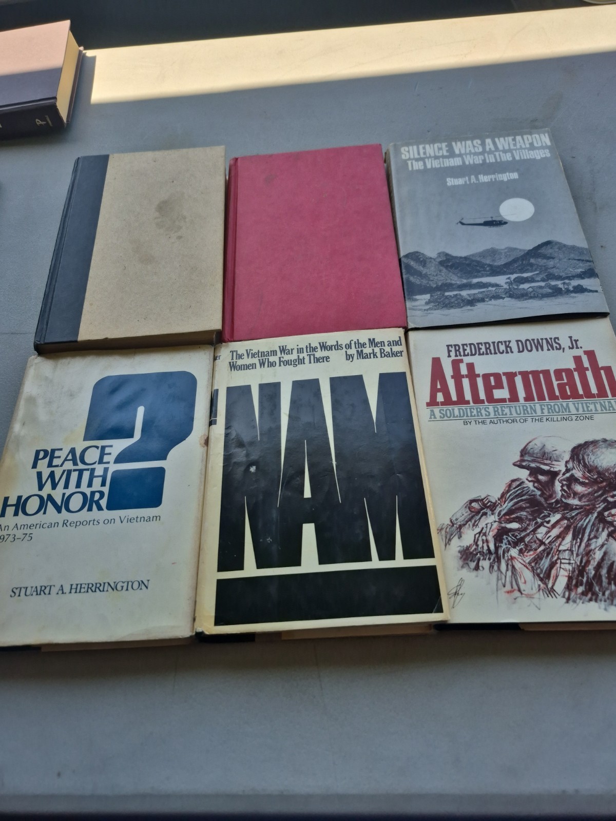 Vietnam War Vintage Soldiers History Books HC/4 DJ