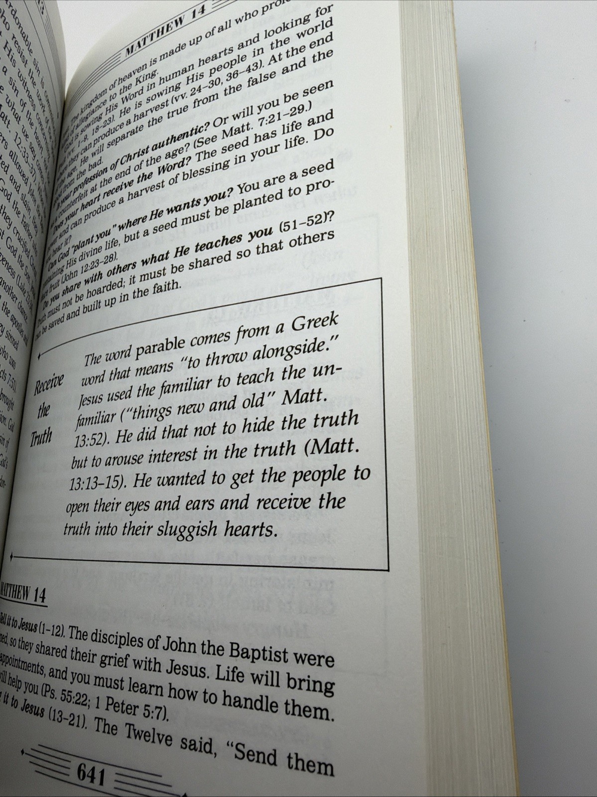 With the Word: The Chapter-by-Chapter Bible Handbook – Wiersbe, Warren W.